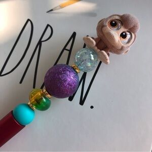 Disney Doorables: Aladdin: Abu (Fuzzy) handmade beaded pen